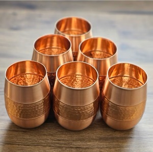 Ensemble de 2 verres à Martini en laiton gravé et tasse Barware et accessoires de fête Tasse à vin et verre en métal émaillé avec boîte-cadeau - Product Image 4