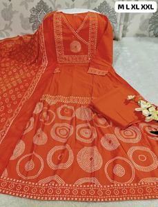 Hermoso bordado trabajo Anarkali Kurta pantalón Dupatta Conjunto elegante traje étnico para mujer para fiesta de boda y ropa festiva - Product Image 6