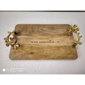 Mango Holz gemacht Rechteck Form gebogene Kanten Attraktive Look Tablett mit Hoch leistungs metall vergoldeten Blumen Designer Griffe - Product Image 1