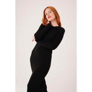 Robe moulante côtelée noire en gros, élément de mode simple, longue en tricot - Product Image 2