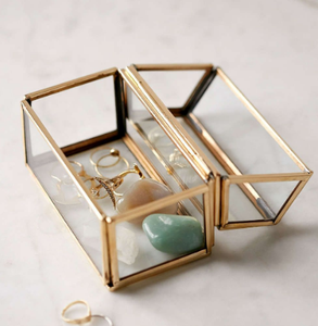 Design élégant Boîte à bijoux en verre et métal avec cadre doré Meilleure vente Boîte à bijoux en verre Boîte décorative à bijoux chère - Product Image 1