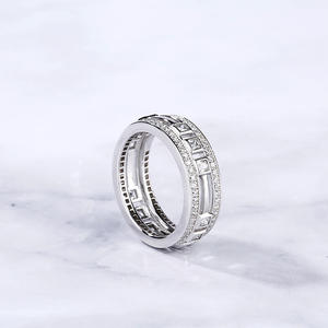 Anillo de Hombre Jeulia en Plata de Ley con Corte Princesa y Baño de Oro de 18K - Product Image 6