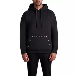 Sudadera con capucha con tachuelas personalizada Unisex, sudaderas básicas con capucha mezcladas de algodón negro a la moda para hombres y mujeres - Product Image 6