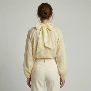 เสื้อชีฟองลายทางสไตล์ลำลอง แต่งระบายด้านหลัง ผูกโบว์ แขนพอง เอวยางยืด ไซส์ 38-44 - Product Image 2