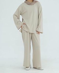 Minimal Beige Women Coord Set Dress con manga larga Top de gran tamaño y pantalones de pierna ancha Ideal para un uso cómodo y modesto - Product Image 3