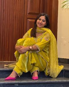 Toujours nouvelle frontière exclusive d'auto-conception pour les fêtes d'hiver! Nouveau Lancement Georgette de Soie de Coton Mercerisé Vêtements Indiens Pakistanais - Product Image 3