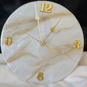 Reloj de pared de resina religiosa ecológica con diseño artístico único hecho a mano, decoración del hogar personalizable de alta calidad de la India - Product Image 2