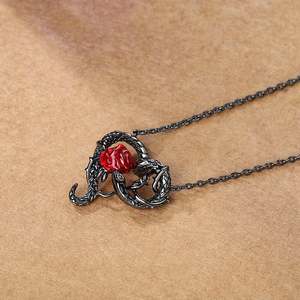 Collier en argent sterling Jeulia Kiss My Rose avec motif serpent - Product Image 6