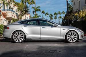 TESLA MODEL S 85 USADO 2013, Volante a la Izquierda/Derecha - Product Image 2