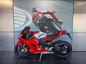 มอเตอร์ไซค์สปอร์ต Panigale V4S ปี 2023 ความจุ 1103 ซีซี เบนซิน เกียร์ธรรมดา ยูโร 4 (214 แรงม้า) รถมอเตอร์ไซค์สำหรับแข่ง ผ่านการทดสอบอย่างสมบูรณ์ พร้อมขาย - Product Image 2