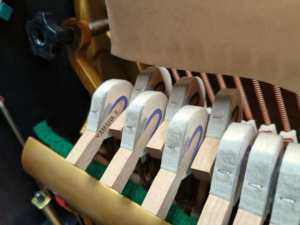 Piano Vertical Yamaha U3H Importado de Alta Calidad, Piano Profesional de Segunda Mano, Tono Claro, Sensación Sólida, U3 88 Teclas 2673844 - Product Image 5