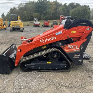 Envío gratis Kubota SCL1000 Stand-On Compact Mini Skid Steer Loader disponible para la venta - Product Image 2