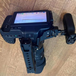 Ensemble Cinéma 2025 – Caméra 6K G2 EF avec objectif zoom 18-35 mm, pack d'accessoires premium, objectif 3D plein format 4/3 et accessoires - Product Image 3