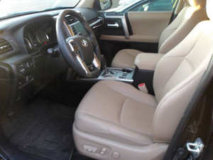 Toyota 4Runner Limited Usada de 2024 - Product Image 3