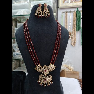El juego de collar antideslustre más antiguo con cuentas de Kundan y gotas de perlas Meenakari para apariencia nupcial, producto indio de joyería a granel - Product Image 1
