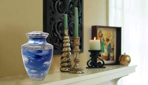 Nube pintoresca urna de cremación adulto único hecho a mano urna funeraria para cenizas humanas buena calidad Metal tamaño personalizado urna - Product Image 2