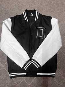 Custom Navy Blue Varsity Jacket con Add Logo, OEM Youth Design, Mangas de cuero, pedido a granel, hecho en Pakistán, MOQ bajo - Product Image 3