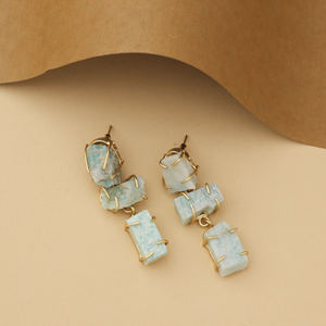 Pendientes Clásicos de Piedra Amazonita Cruda Chapados en Oro para Mujer, Aniversario - Product Image 2