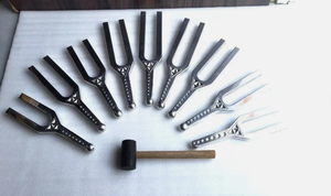 Diapasons géants de qualité supérieure fabriqués par MARS INTERNATIONAL, 528 Hz, accordés sur F-342 Hz .... - Product Image 3