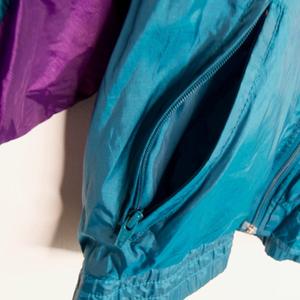Hot Sales Men's Outdoor Windbreaker <b>Jacket</b>-<b>Light</b> <b>Weight</b> Reversible Removable Hood Custom Logo <b>Plus</b> <b>Size</b> Custom Color <b>Size</b> - Product Image 3