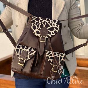 Sac à dos en cuir de fourrure à imprimé animal recyclé de style occidental pour femmes, couleur arc-en-ciel, sac à dos en cuir de taille idéale, nouvel arrivage - Product Image 1