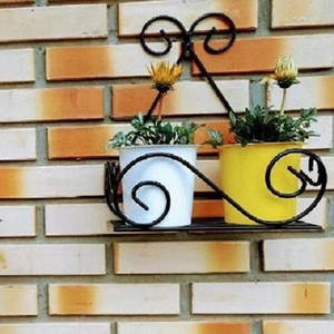 High Quality American Style Powder Coated Metal Planter Stand Decorative Figurines Creative Modal Metal Flower Vase Stand - Product Image 1