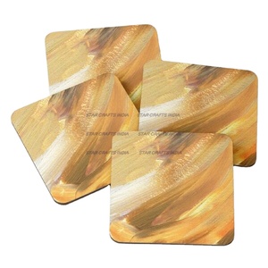 Posavasos de resina cuadrada de abeja dorada de pulpa geométrica con brillo Natural personalizado y madera de acacia de mango, el mejor posavasos con antideslizante - Product Image 1