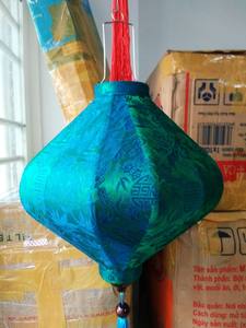 โคมไฟผ้าไหมทำด้วยมือจากเวียดนามสว่างไสวและมีสไตล์ - Product Image 6