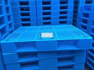 Paleta Europea de Plástico Reciclado Reforzada con Acero, de Doble Cara, con Entrada de 4 Vías y Construcción Moldeada por Inyección - Product Image 3