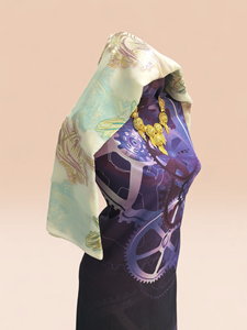 Conjunto de Vestido Dirac Somalí de Lujo con Tela Estampada Azul Rey, Encaje Bordado y Chal a Juego - Product Image 2