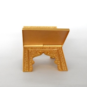 Soporte de madera para el Corán de calidad excepcional que mejora la concentración al colocar el texto a un nivel visual cómodo. - Product Image 2