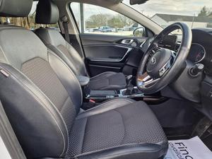 KIA XCEED 2021 d'occasion, conduite à gauche/droite - Product Image 5
