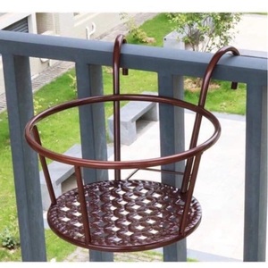 Support de pot de fleur suspendu jardinière en fer de balcon rond pour fournisseur en gros pour plante/magasin de fleurs/balcon - Product Image 3