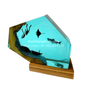 Hot thỏa thuận bán buôn tùy chỉnh sáng tạo Epoxy nhựa tổng hợp ánh sáng ban đêm dưới biển karst Cave cá voi và Scuba Diver trang trí đèn - Product Image 6
