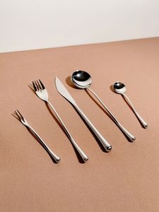 Juego de cubiertos de metal pulido a mano para accesorios de comedor de primera calidad con textura suave y brillo duradero - Product Image 6