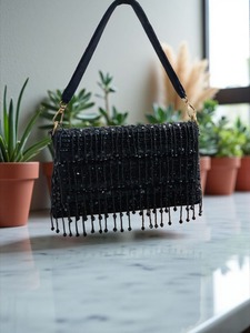 Sac à main tendance pour femmes, sac à main élégant et très vendu pour les occasions décontractées et les soirées - Product Image 4