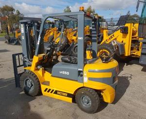 5 Tons Small Indoor Hydraulic Internal Combustion with 3m <b>Fork</b> Height Diesel 4WD Forklifts For Sale - Product Image 3