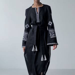 Vestido ucraniano elegante de manga larga para mujer de Verano Indio con cuello en V bordado a mano mangas abullonadas y cinturón-para ropa de playa - Product Image 4