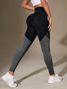 Leggings d'entraînement personnalisés en nylon élasthanne Leggings de qualité supérieure pour les femmes Legging de yoga respirant et élégant - Product Image 3
