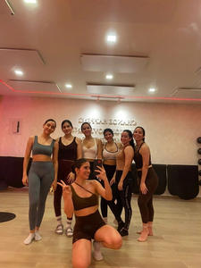 Chauffage infrarouge pour studio de yoga 1200W, étanche, mural, commande intelligente, chauffage rapide en cristal de carbone, design compact - Product Image 4