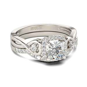 Ensemble de bagues en argent sterling de haute qualité avec coupe halo et coussin Jeulia - Product Image 2