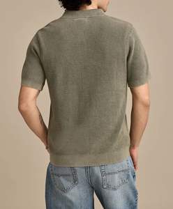 เสื้อเชิ้ตผู้ชายทรงปกติ ผ้าทอ แขนสั้น มีกระเป๋า ป้องกันรอยยับ สไตล์เรโทรลำลอง พิมพ์ลายโลโก้ดิจิทัลแบบใหม่ - Product Image 5