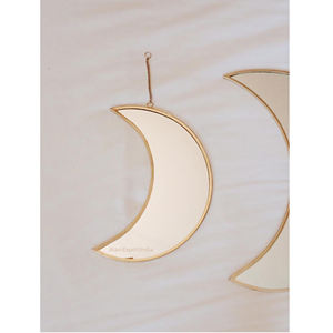 Venta caliente Cristal transparente Borde de latón Montado en la pared Acabado en oro Sala de estar Espejo de pared decorativo Forma De Luna Decoraciones de tamaño personalizado - Product Image 3