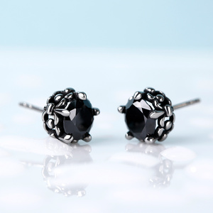 เจลิยา ปังก์ สไตล์ วินเทจต่างหูสแตนเลสทรงมงกุฎสำหรับผู้ชาย - Product Image 6
