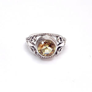 แหวนซิทริน (4.5 กรัม) ทองคำ 14K แหวนพลอยทรงวงรีประดับเพชรชุบโรเดียมสำหรับใส่ทุกวันแบบฝังขอบ - Product Image 1