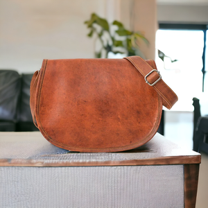 Moda y de moda para mujeres Nuevo mensajero Cross Body Sling Gote Bolso de cuero para mujeres Envío rápido Precio barato Producto OEM - Product Image 1