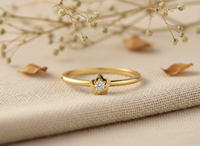 Bague de fiançailles en or jaune avec fleur, diamant brillant de laboratoire taille brillant, sertie à griffes, design minimaliste, bijoux fins pour femme, idéale pour les fêtes
