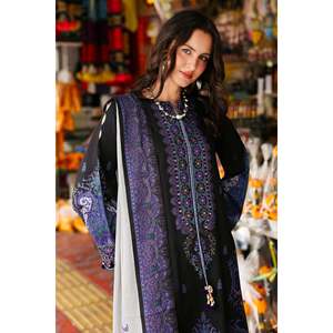 Ensemble Charizma 3 pièces : chemise, dupatta et pantalon imprimés Khaddar avec broderie Khaddar BIC-2667 - Product Image 4