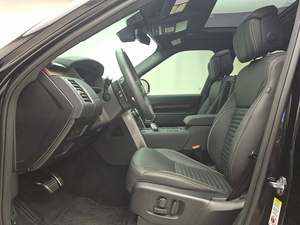 Land Rover Discovery P360 Dynamic SE 2024 d'occasion, en parfait état, faible kilométrage, en stock, offert à un prix incroyable - Product Image 4