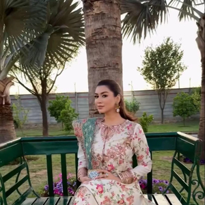 Top de trabajo con estampado y bordado de secuencia de seda Modal de desgaste étnico indio y bordado de secuencia de red Palazzo Butter Fly Dupatta - Product Image 1